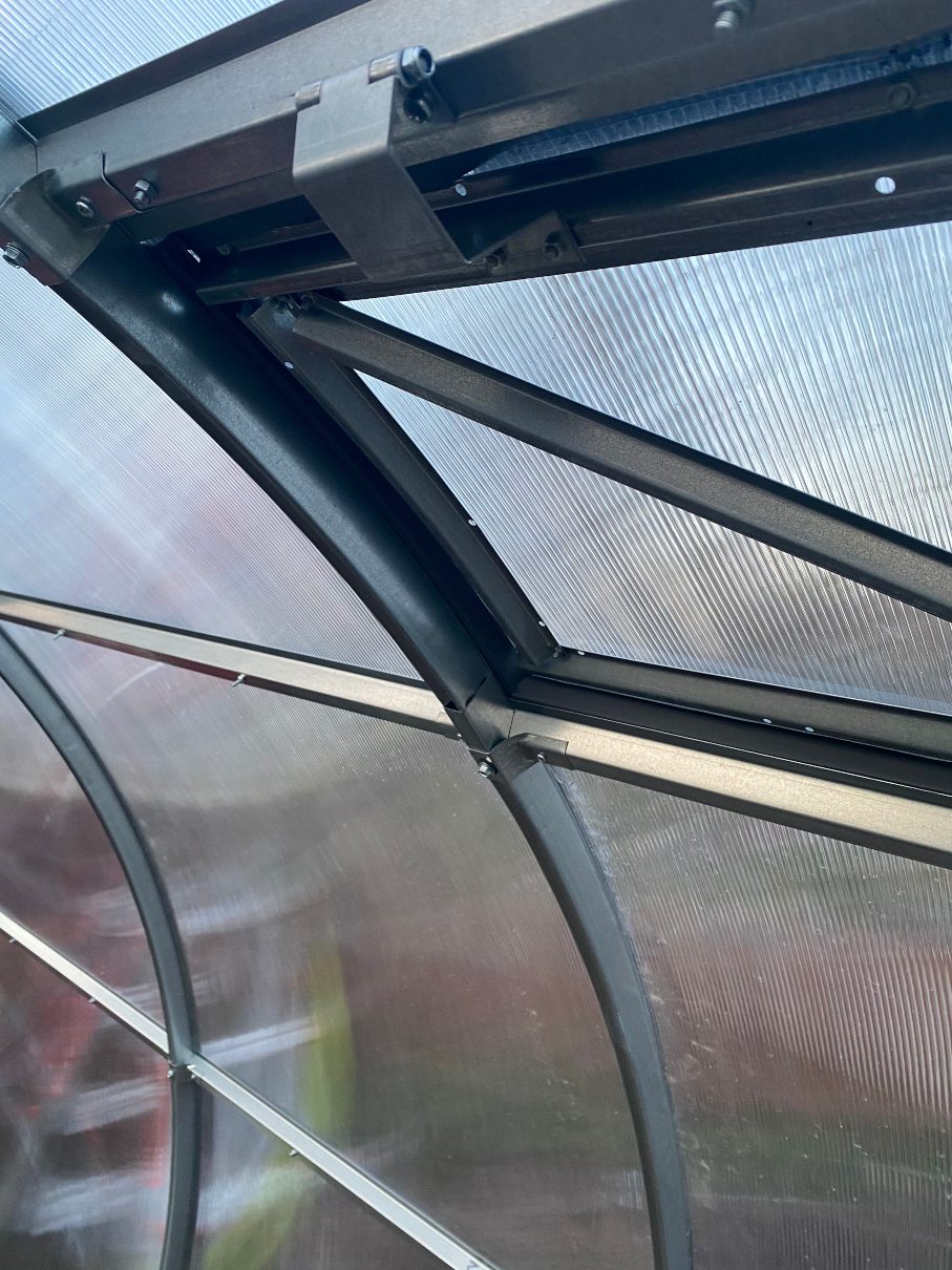 Sigma Ventilation Window