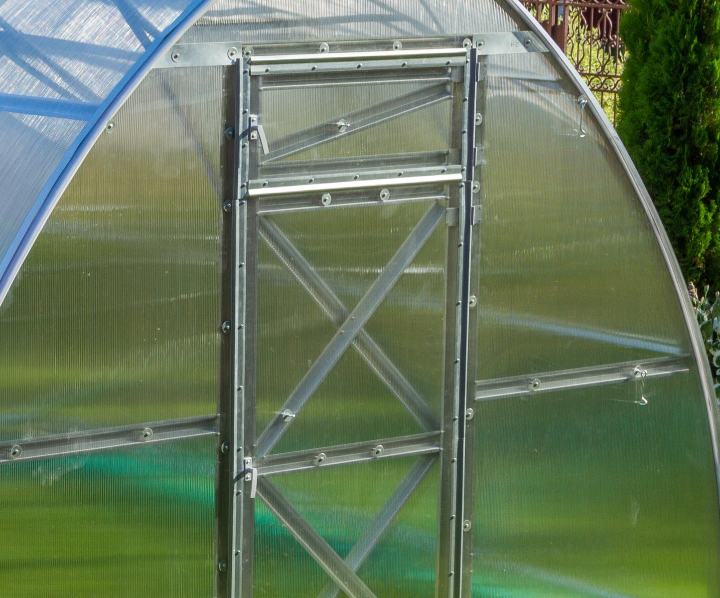 Sungrow 32 Greenhouse
