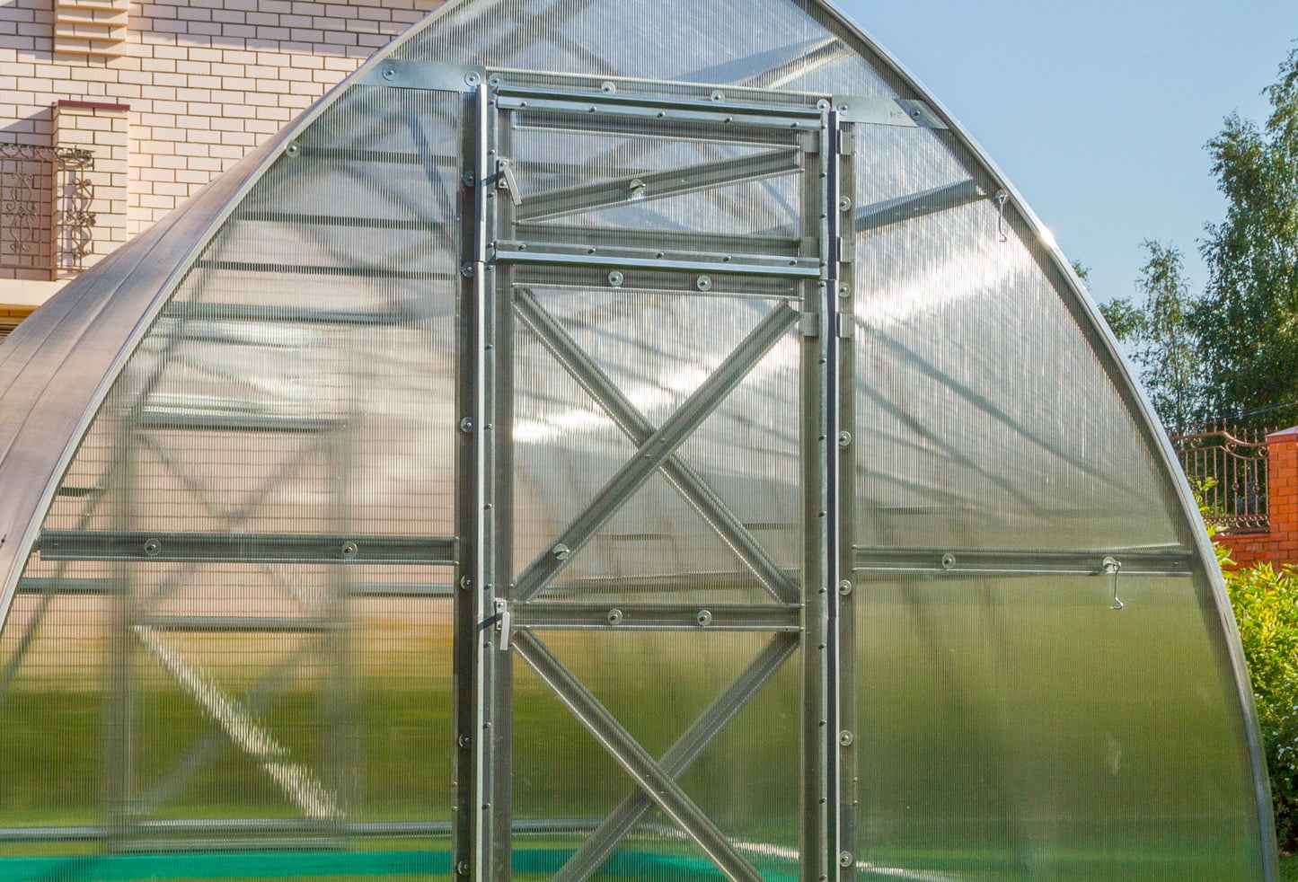 Sungrow 26 Greenhouse