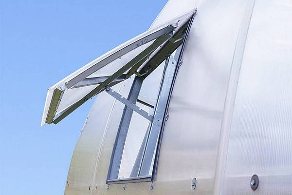 Greenhouse Roof Vents